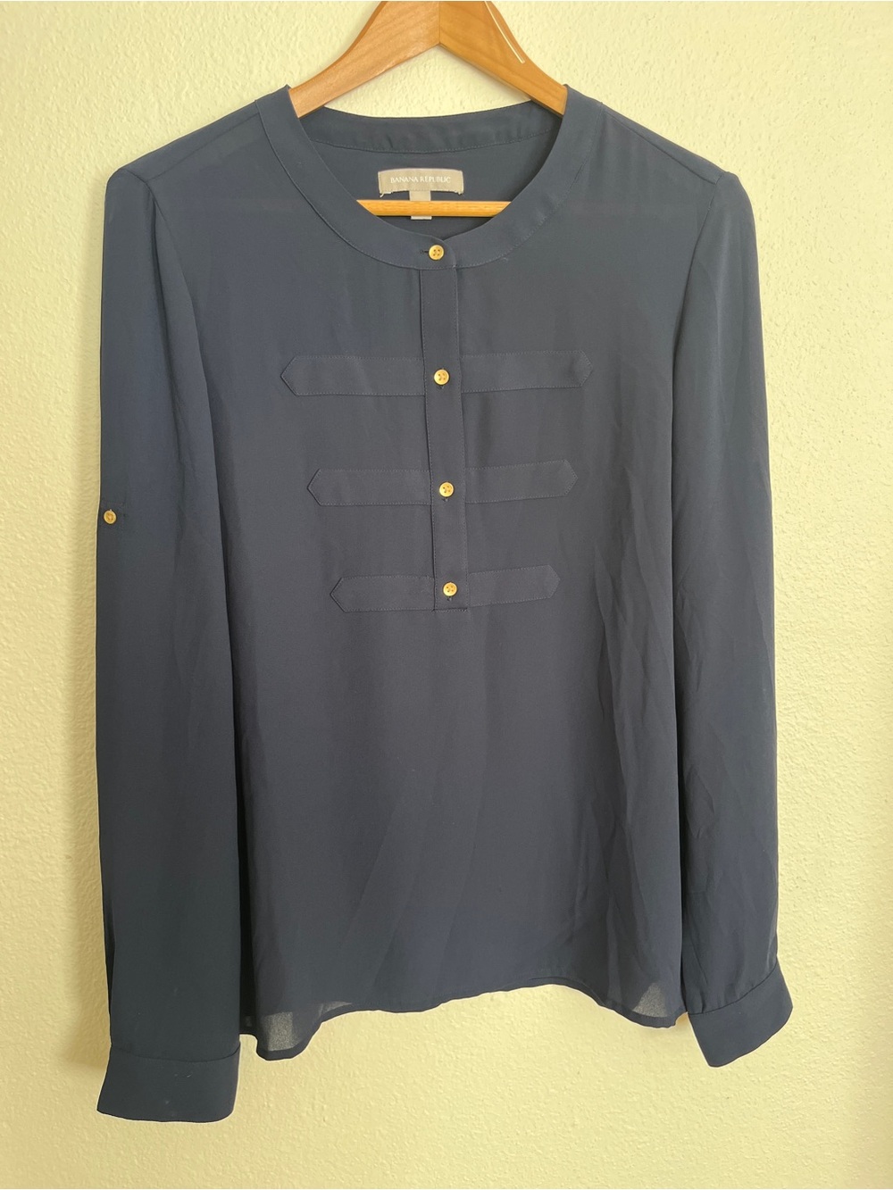 Banana Republic Women's Navy Long-Sleeve Button Front Shirt